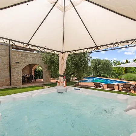 Pilato Willa Vižinada