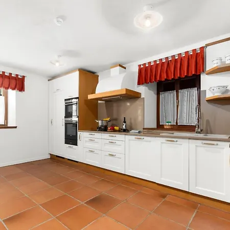 Pilato Villa *