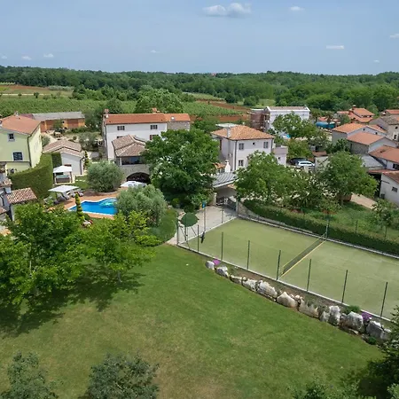 Pilato Villa