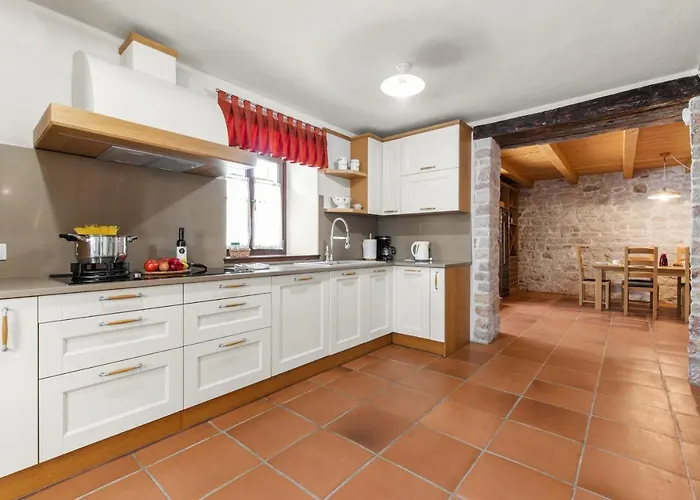 Pilato Vila Vizinada