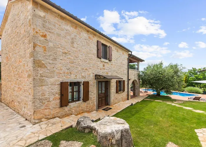 Pilato Vila Vizinada